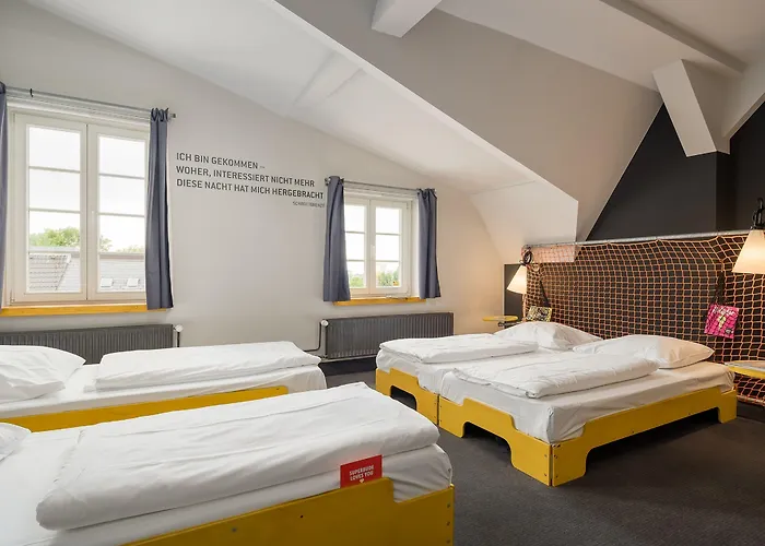 Superbude St Pauli Hotel 3*